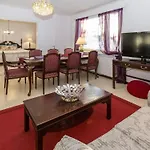 Kelloselkae A By Interhome * Kelola